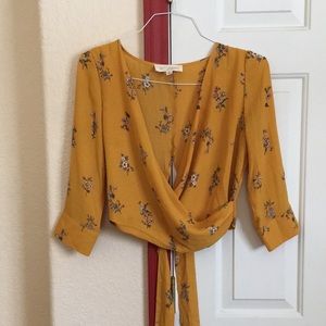 Cropped 3/4 sleeve Blouse